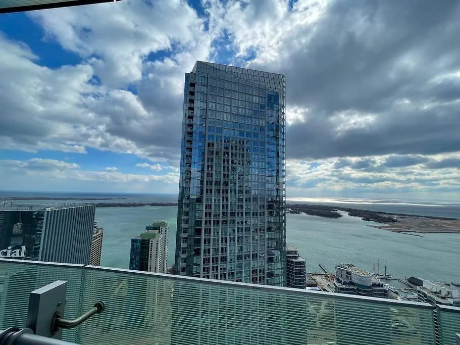 Simply Comfort Suites - Unique Apartment In Ice Condos 多伦多 0*,  加拿大