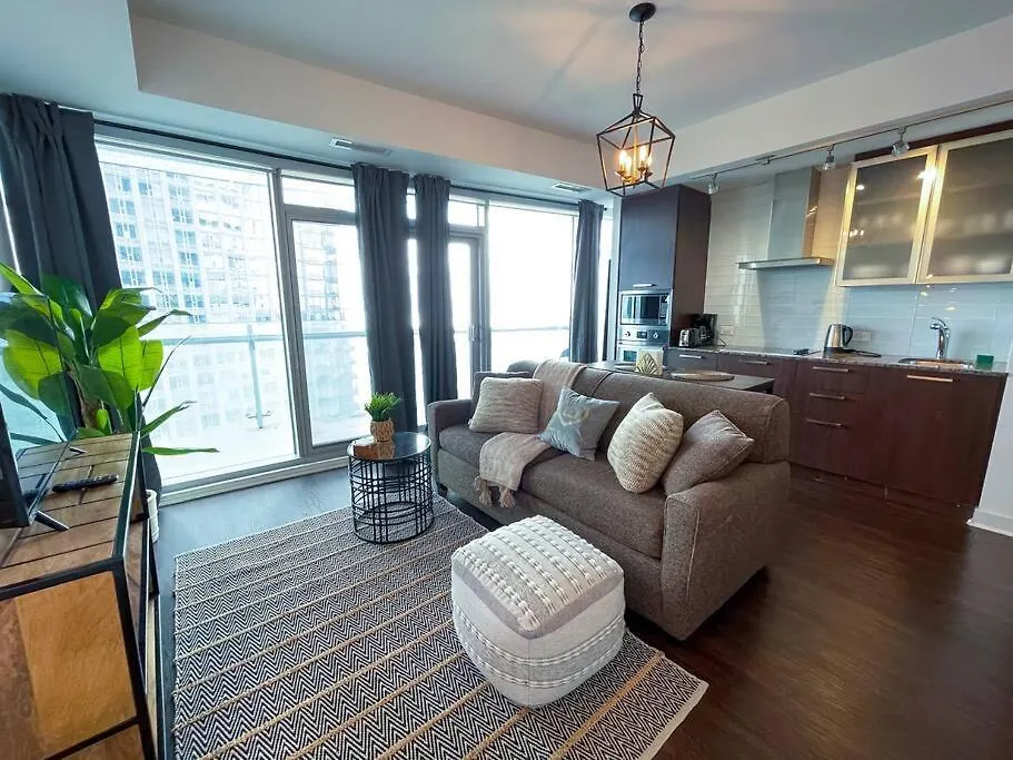 Simply Comfort Suites - Unique Apartment In Ice Condos Toronto 0*,