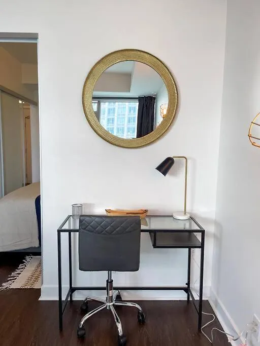 Simply Comfort Suites - Unique Apartment In Ice Condos Toronto Canada